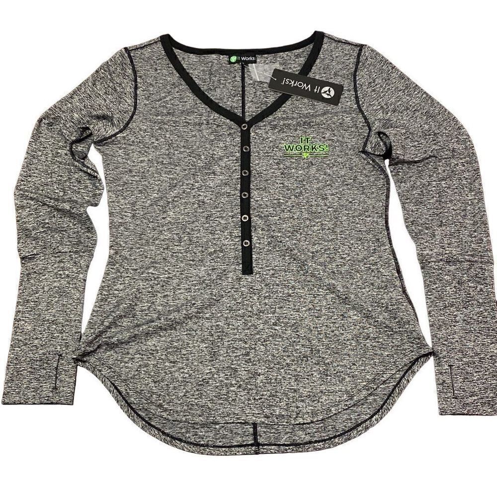 NEW It Works! V Neck Long Sleeve Athletic Grey Pullover Size Large